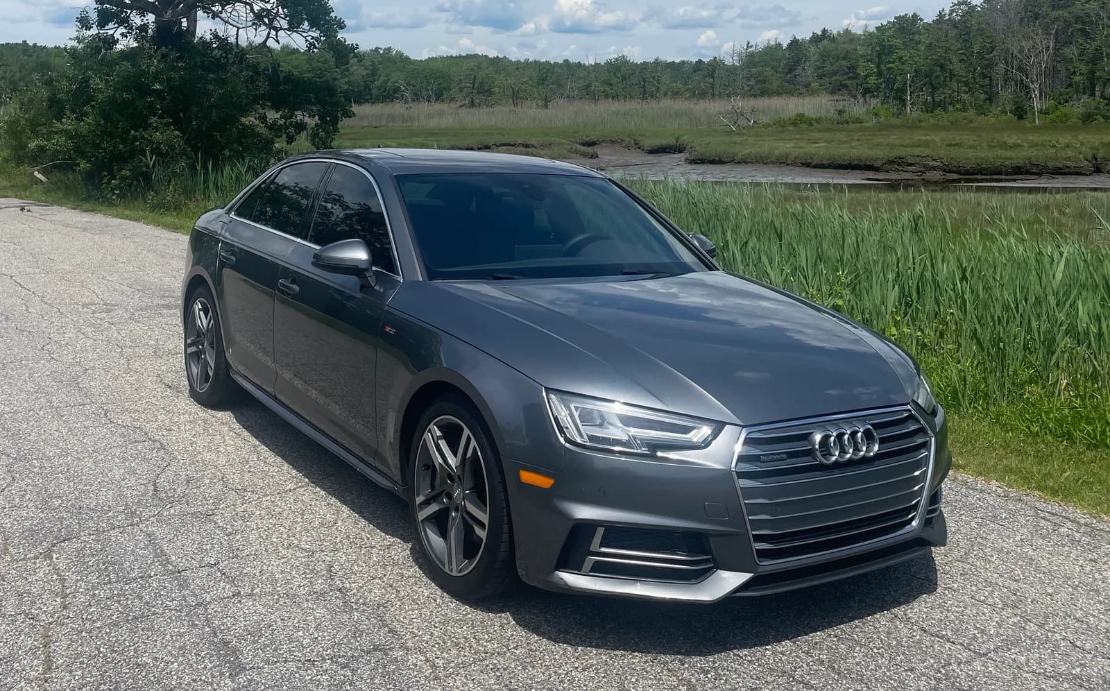 Audi A4 2.0T quattro