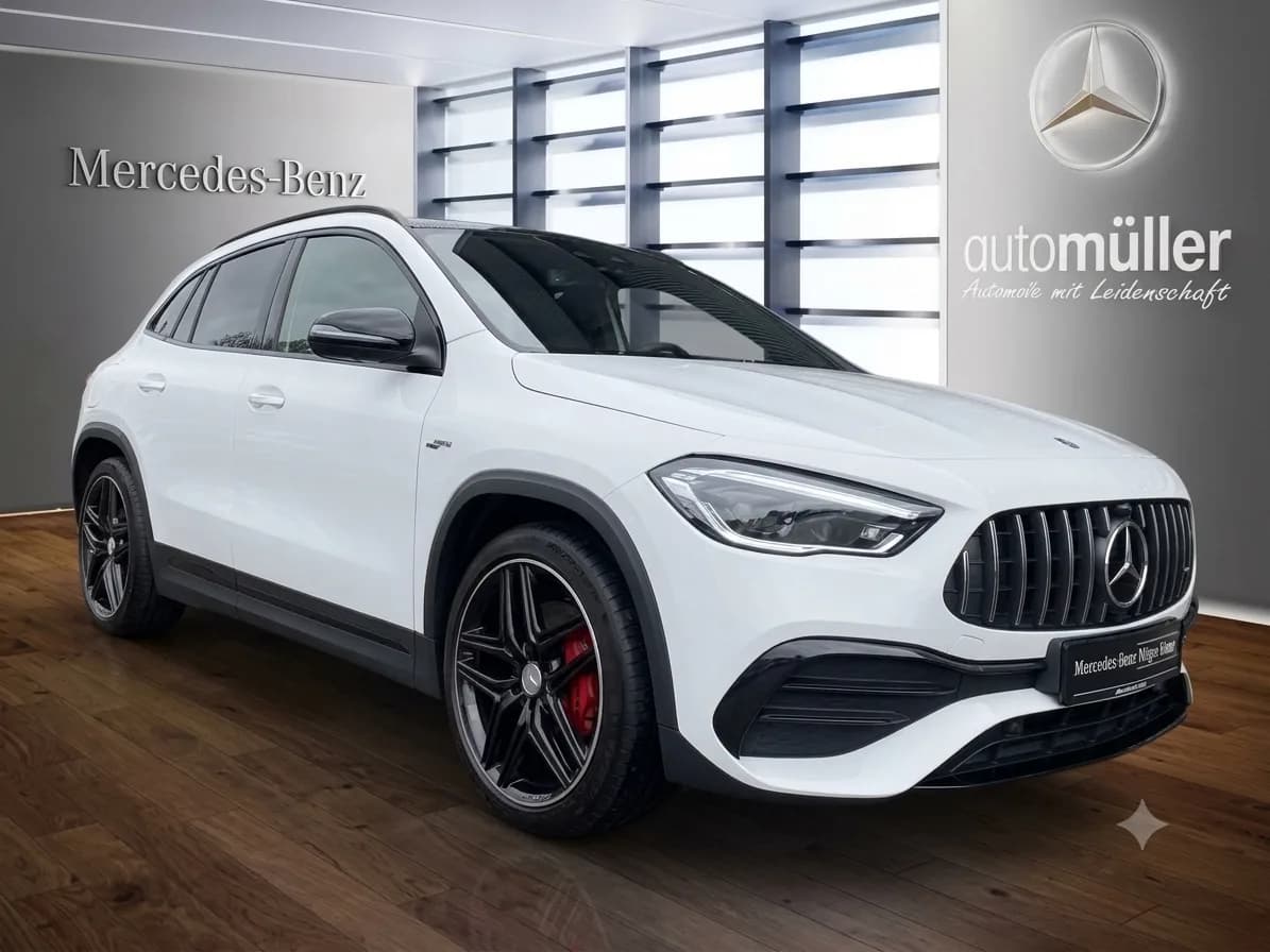 Mercedes-Benz GLA35 AMG