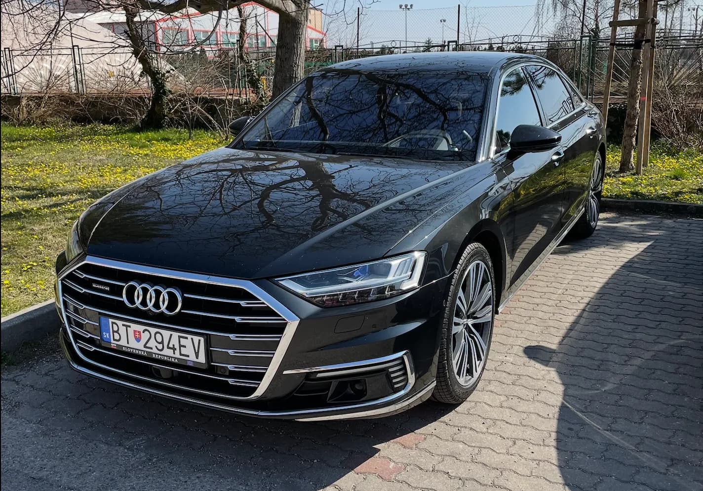 Audi A8L 60 TFSIe