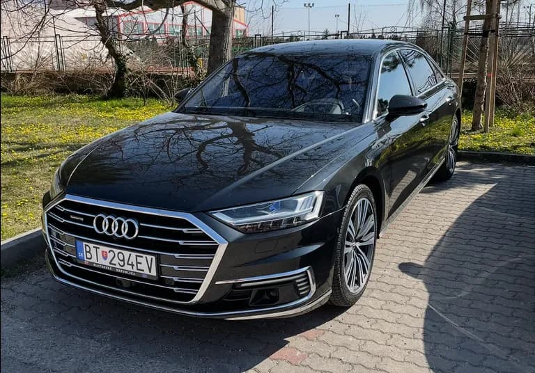 Audi A8L 60 TFSIe